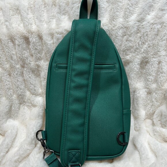 Lug Scurry Wickedly Green Matte Luxe  VL Sling Bag - EUC main image 13
